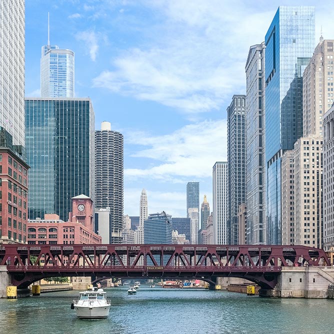 Chicago skyline and bridge